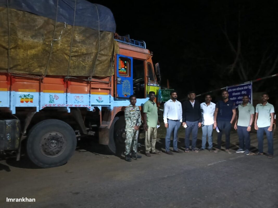 तिमेड चेक पोस्ट पर 333 क्विंटल अवैध धान जप्त